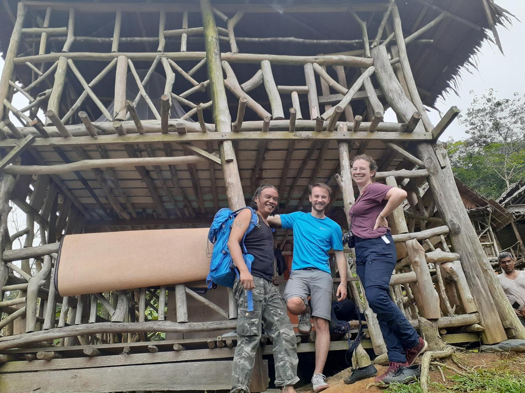 Jhony'S Backpacker-Guest House Only Stay Here Book Treking With Us Bukit Lawang Eksteriør bilde