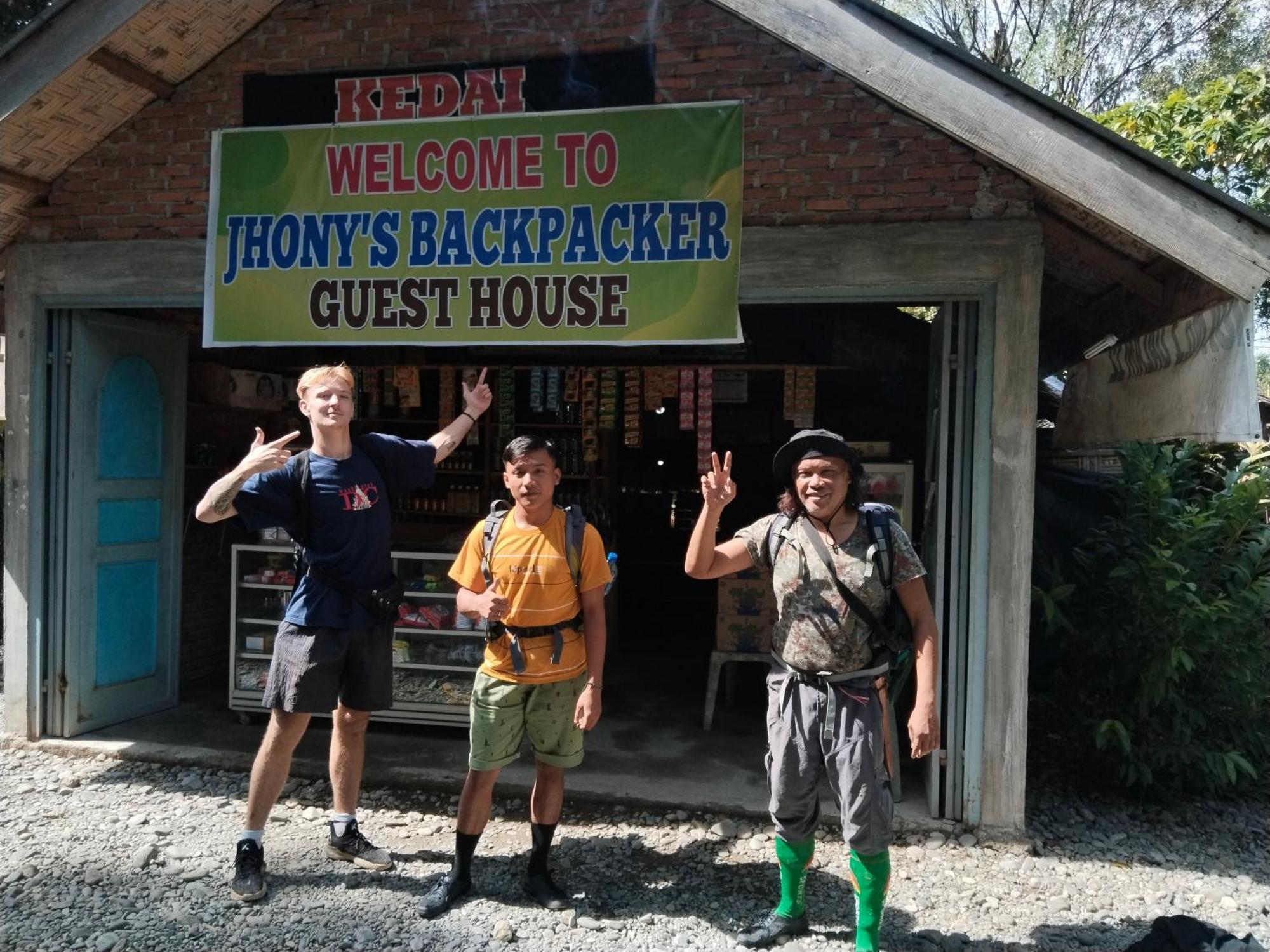 Jhony'S Backpacker-Guest House Only Stay Here Book Treking With Us Bukit Lawang Eksteriør bilde