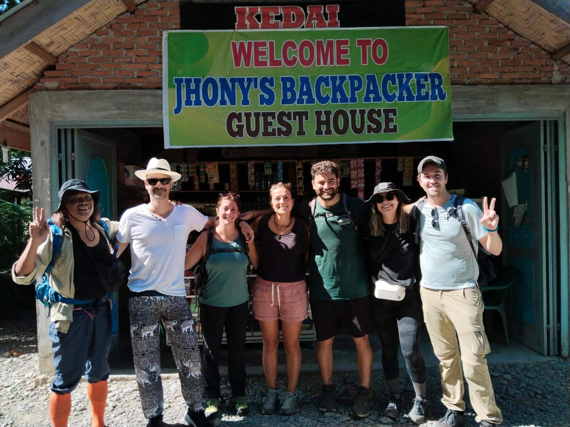 Jhony'S Backpacker-Guest House Only Stay Here Book Treking With Us Bukit Lawang Eksteriør bilde
