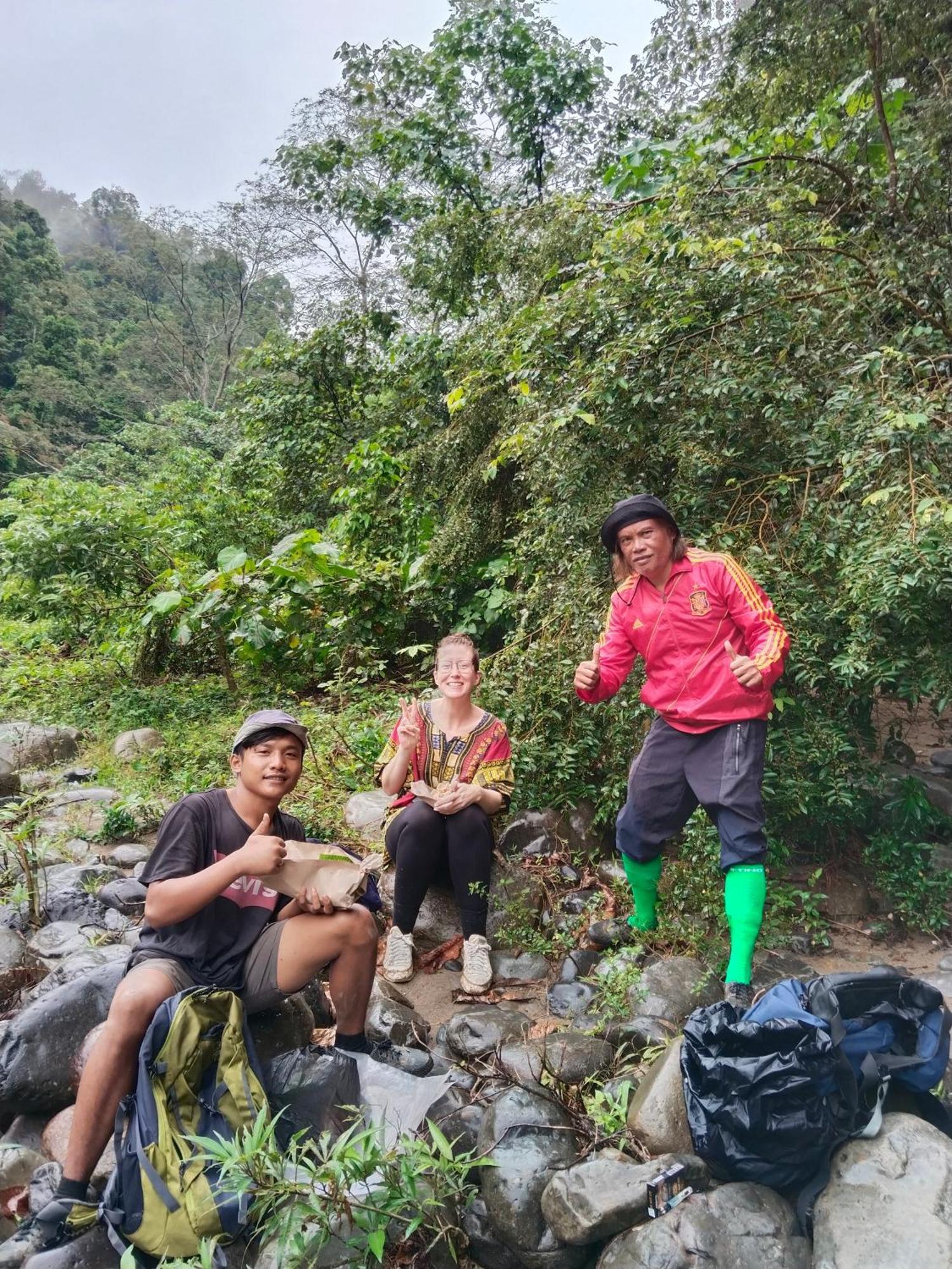 Jhony'S Backpacker-Guest House Only Stay Here Book Treking With Us Bukit Lawang Eksteriør bilde