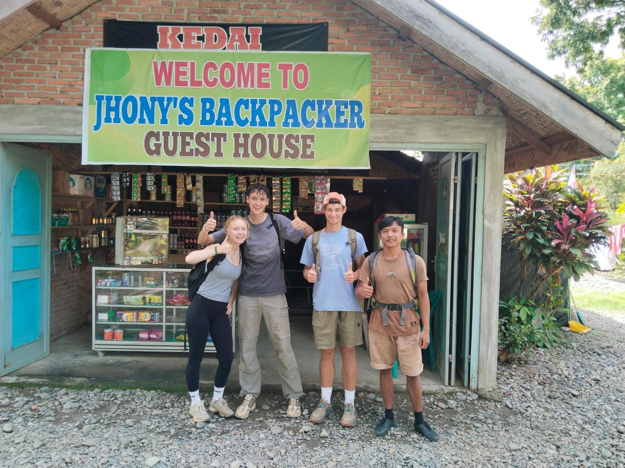Jhony'S Backpacker-Guest House Only Stay Here Book Treking With Us Bukit Lawang Eksteriør bilde