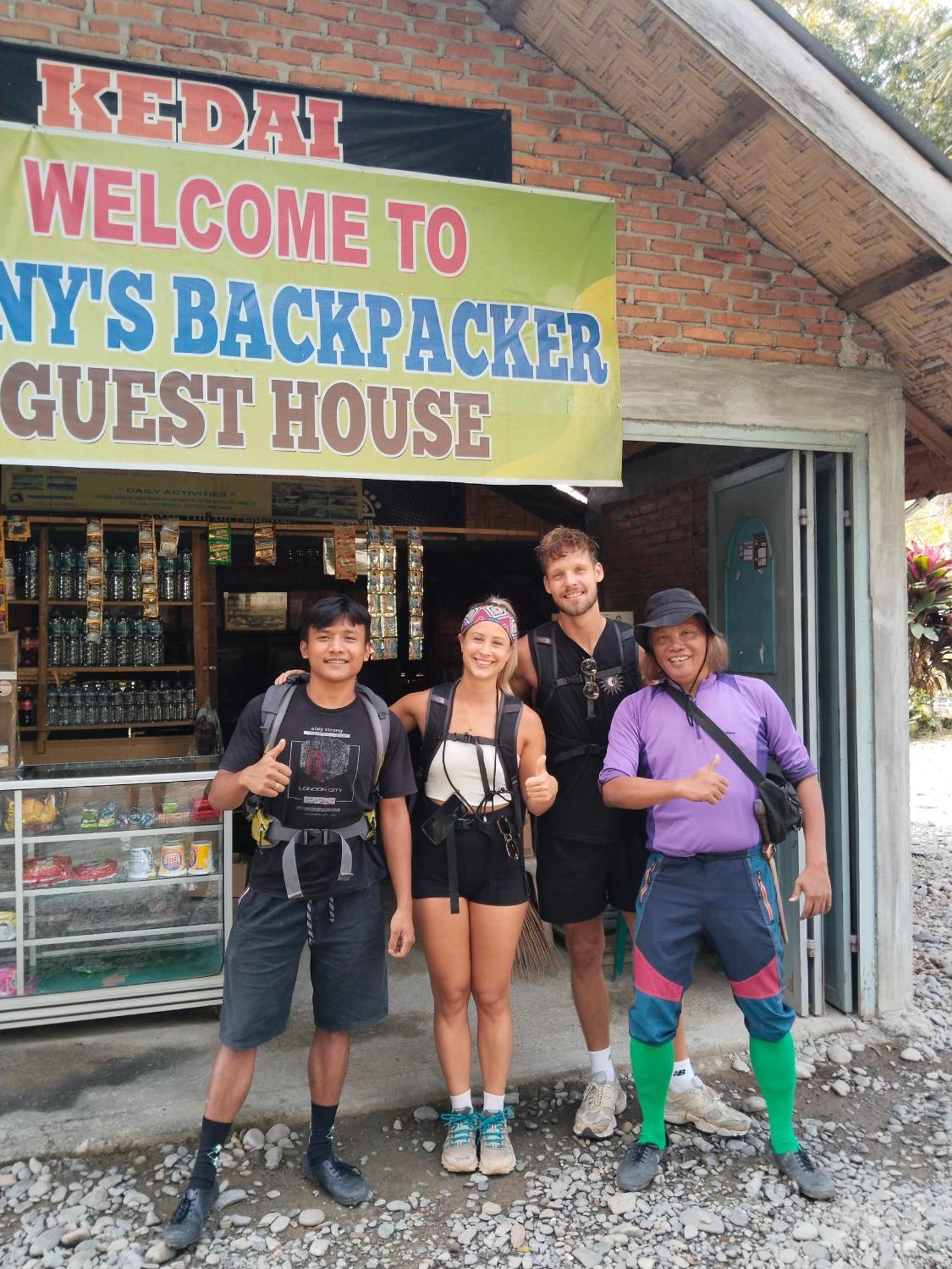 Jhony'S Backpacker-Guest House Only Stay Here Book Treking With Us Bukit Lawang Eksteriør bilde